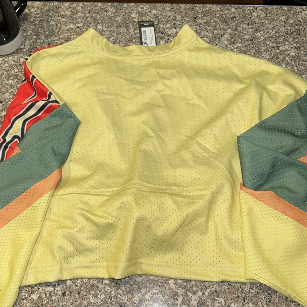 Mitchell & Ness Yellow West Coast Champions Jersey - Picture 5 of 5